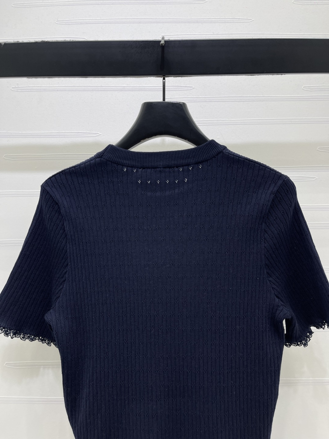 Women's short sleeves